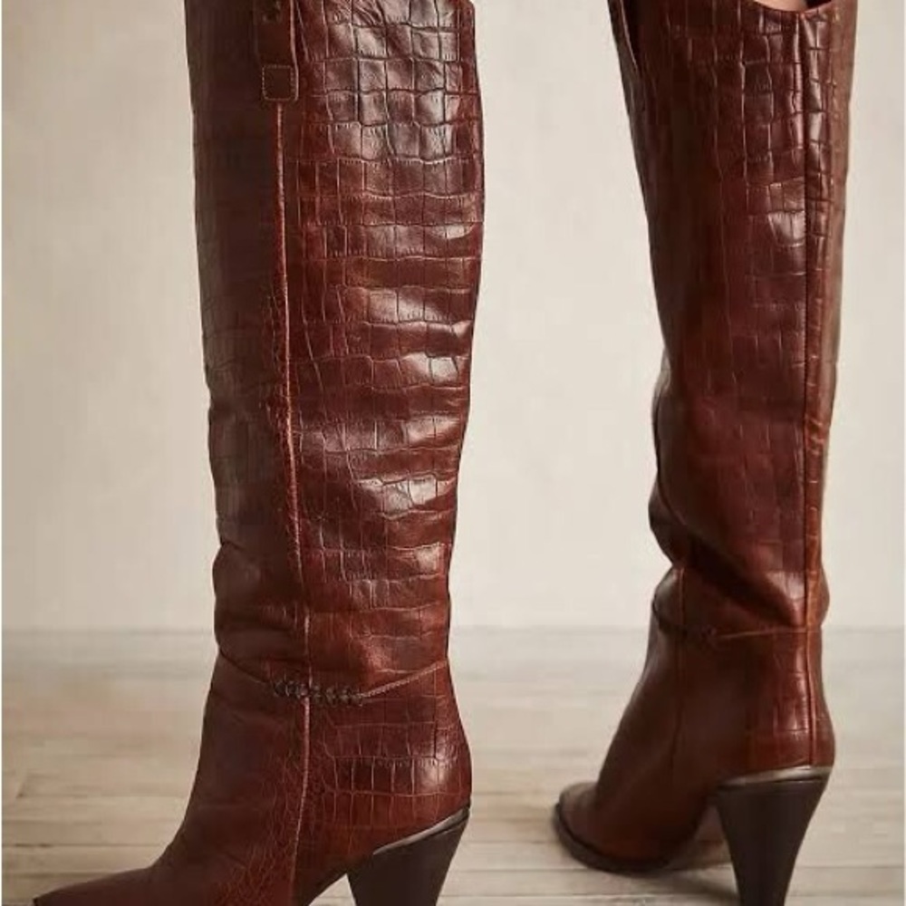 Free People Stevie Brown Croc Embossed Knee High Boots NWT Size 7.5 EU37.5 RARE - Picture 2 of 14